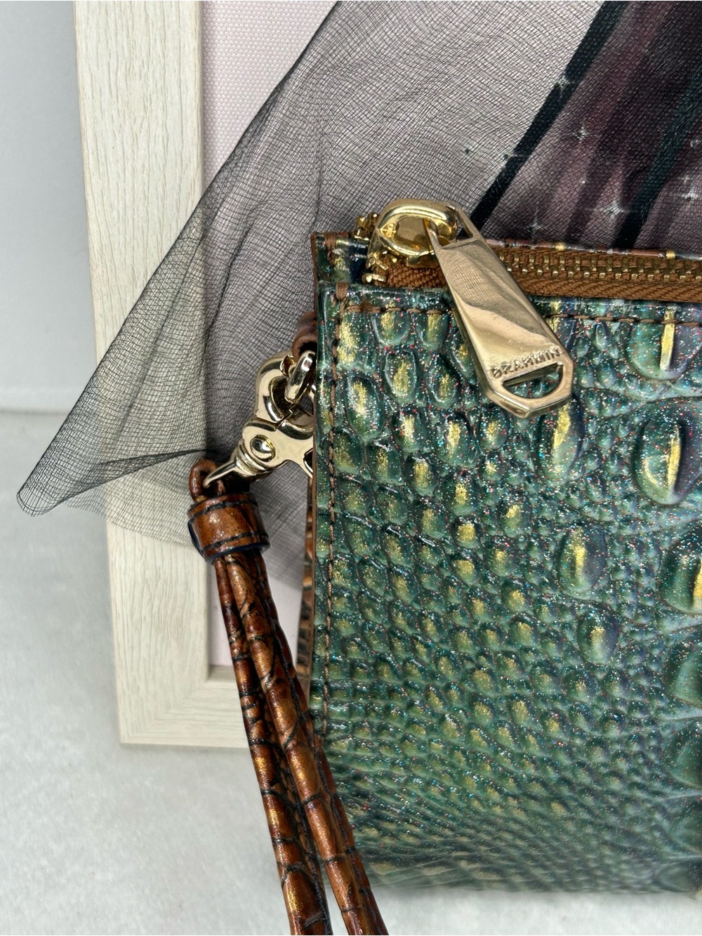 Brahmin Daisy Wristlet Clutch -Mystical Ombre - Picture 7 of 9
